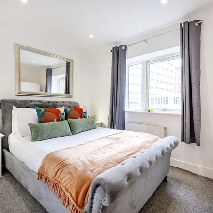 Rent this 1 bed apartment on London in WC1A 1JH, United Kingdom