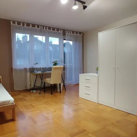 Rent this 3 bed room on Trzcinowa 25 in 02-446 Warsaw, Poland