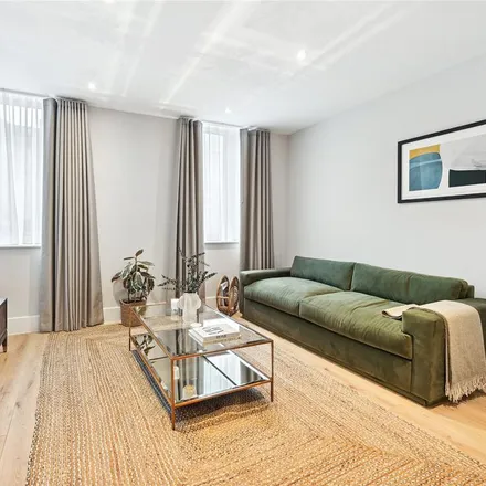 Rent this 1 bed apartment on 219 Baker Street in London, NW1 6XE