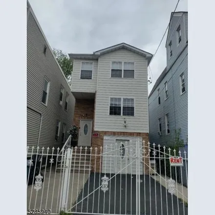 Rent this 3 bed apartment on 233 21st Street in Irvington, NJ 07111