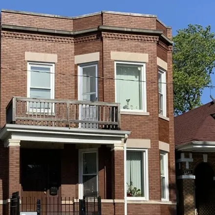 Buy this 6 bed house on 6639 S Rhodes Ave in Chicago, Illinois