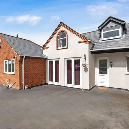 Image 1 - Wolverley Road, Franche, DY11 5HS, United Kingdom - House for rent