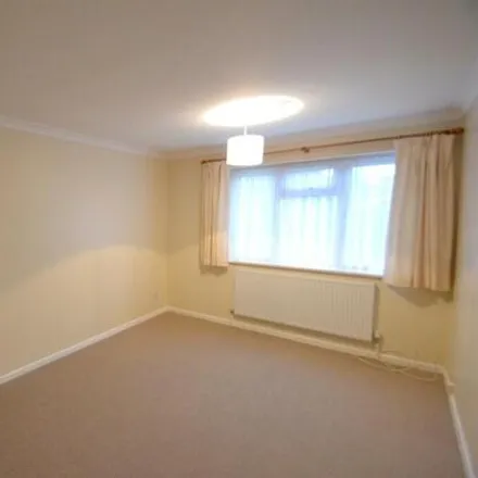 Image 5 - Lawrence Road, St. Neots, PE19 7RP, United Kingdom - House for rent