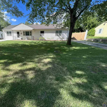 Buy this 4 bed house on 1318 Southwest Glencoe Street in Topeka, KS 66611