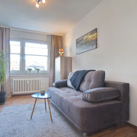 Rent this 3 bed apartment on Hiltrops Kamp 15 in 45276 Essen, Germany