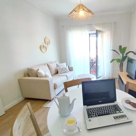 Rent this 1 bed apartment on Porto dos Gatos in Avenida de Rodrigues de Freitas 95, 4000-420 Porto