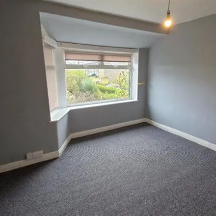 Rent this 2 bed apartment on Kingston Drive in Sowerby Bridge, HX1 4ER