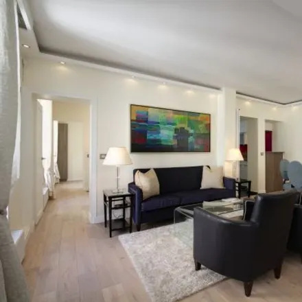 Rent this 3 bed apartment on 17 Rue des Acacias in 75017 Paris, France
