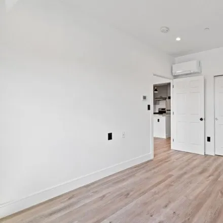 Image 4 - 35-50 85th Street, New York, NY 11372, USA - House for rent