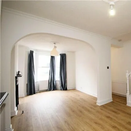 Rent this 3 bed townhouse on Holland Road in London, SE25 5LF