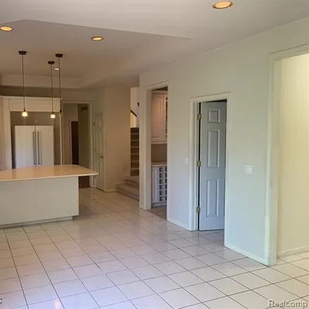 Image 4 - 6726 Carlyle Crossing, West Bloomfield Township, MI 48322, USA - House for sale