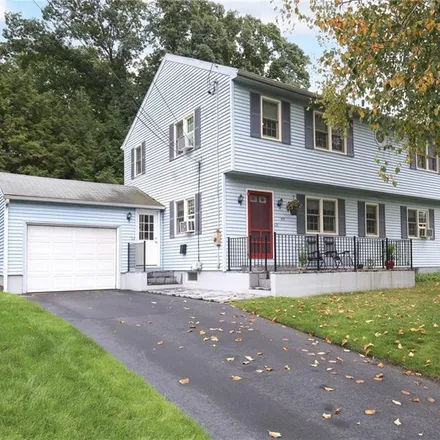 Buy this 4 bed house on 117 Woodside Street in Putnam, CT 06260