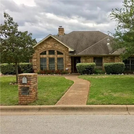 Buy this 3 bed house on 2917 Sweet Briar Street in Grapevine, TX 76051