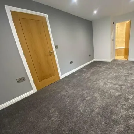 Image 6 - CES Harrogate, 8a Royal Parade, Harrogate, HG1 2SZ, United Kingdom - Room for rent