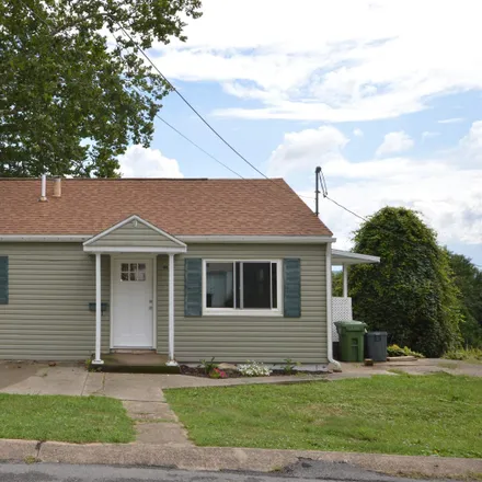 Buy this 3 bed house on 700 Globe Avenue in Morgantown, WV 26501