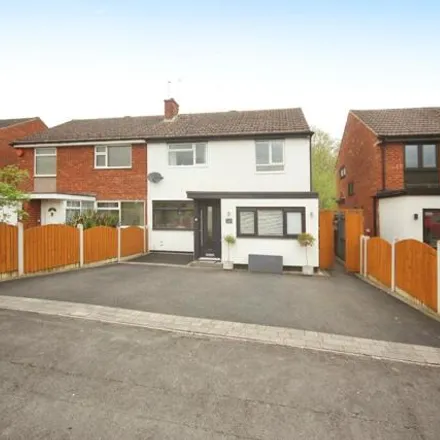 Buy this 3 bed duplex on St Judes Avenue in Studley, B80 7HZ