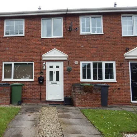 Rent this 2 bed townhouse on Cheswick Close in Redditch, B98 0QG