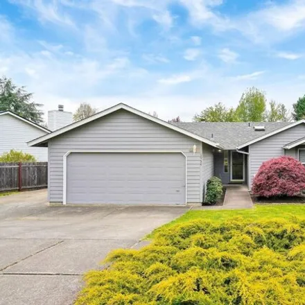 Buy this 3 bed house on 1954 Tanager Avenue Northwest in Salem, OR 97304