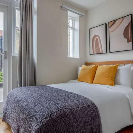 Rent this 1 bed apartment on 19 Cato Street in London, W1H 5HG