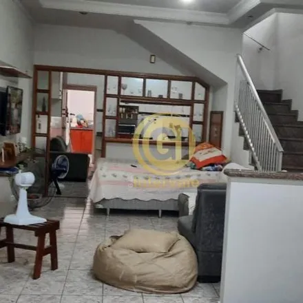 Rent this 3 bed house on Rua São Jerônimo in Jardim São Leopoldo, São José dos Campos - SP