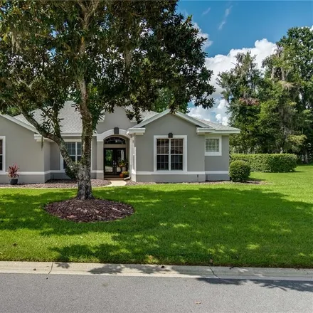 Buy this 4 bed house on 2714 Southeast 22nd Avenue in Ocala, FL 34471