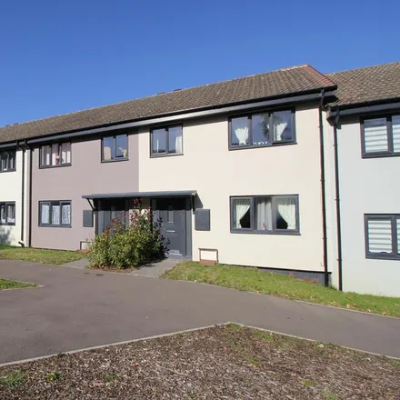 Rent this 3 bed townhouse on Forrester Walk in Lindford, GU35 0FL