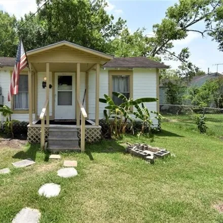 Image 1 - 2630 22nd Street, Dickinson, TX 77539, USA - House for rent