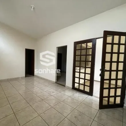 Rent this 3 bed house on Avenida Doutor Renato Azeredo in Boa Vista, Sete Lagoas - MG
