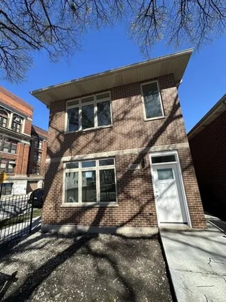 Buy this 4 bed house on 4801 South Union Avenue in Chicago, IL 60609