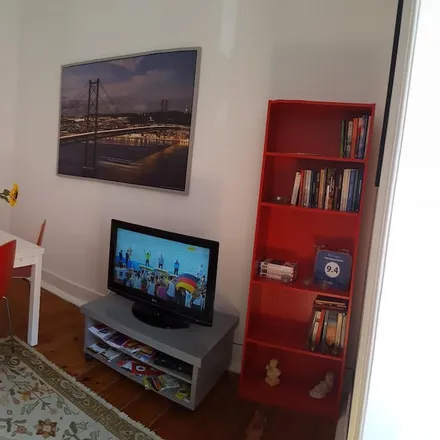 Image 2 - Areeiro, Lisbon, Portugal - Apartment for rent