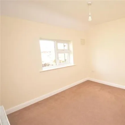 Image 7 - Cardinal Grove, Churwell, LS11 8HG, United Kingdom - Townhouse for sale