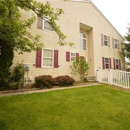 Image 1 - 6809 Lincoln Drive, Lower Macungie Township, PA 18062, USA - House for sale