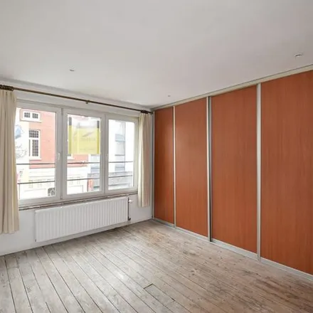 Rent this 1 bed apartment on Café Romeo in Koolstraat 103, 9300 Aalst