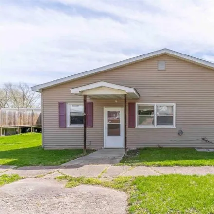 Buy this studio house on 185 Ferry Street in Sparland, Marshall County