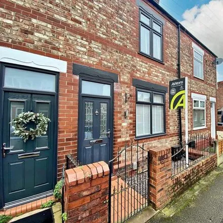 Buy this 2 bed townhouse on Brackley Street in Warrington, WA4 6DY