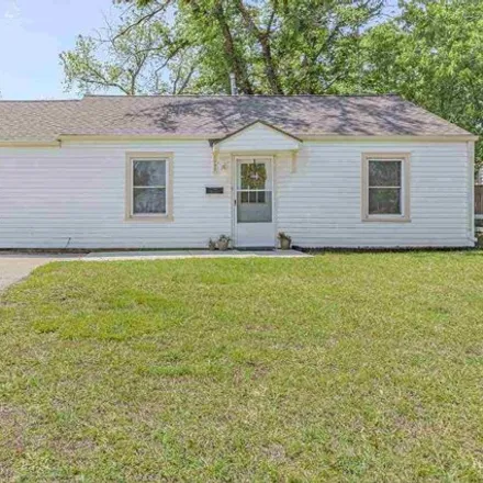 Buy this 3 bed house on 1003 West 9th Street in Junction City, KS 66441