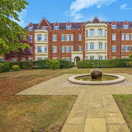 Rent this 1 bed apartment on The Cedars in Guildford, GU1 1YZ