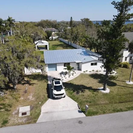 Buy this 2 bed house on 352 Highland Shores Drive in Manavista, Manatee County