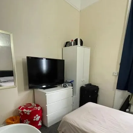 Image 6 - Pho Ta, 85 Willes Road, London, NW5 3EJ, United Kingdom - Apartment for rent