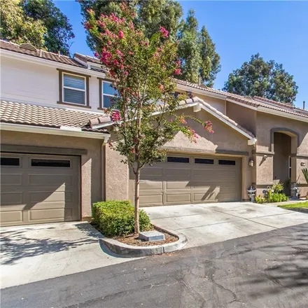 Image 3 - 22456 Canal Circle, Grand Terrace, CA 92313, USA - Townhouse for sale