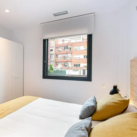 Image 3 - Carrer de les Camèlies, 08001 Barcelona, Spain - Apartment for rent