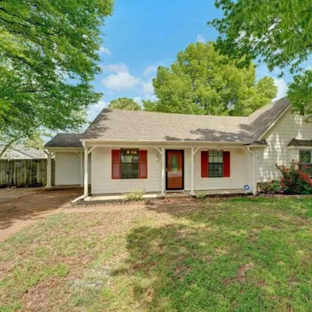 Buy this 3 bed house on 7162 Reese Road in Memphis, TN 38133
