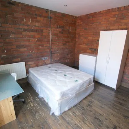 Image 8 - Branksome Terrace, Leeds, LS6 1RG, United Kingdom - Apartment for rent