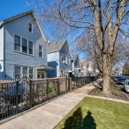 Image 2 - 4850 South Honore Street, Chicago, IL 60609, USA - House for sale