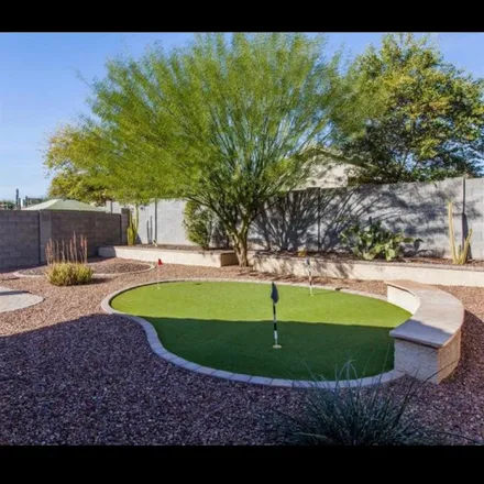 Image 4 - 13988 West Port Royale Lane, Surprise, AZ 85379, USA - Room for rent