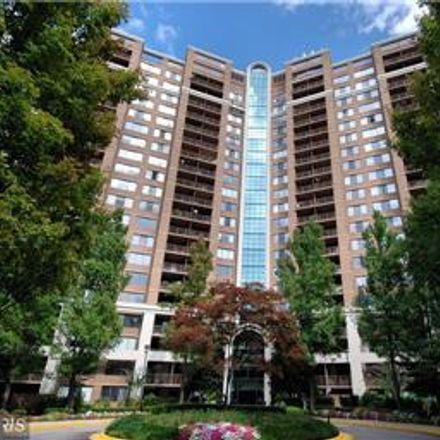 Rent this 2 bed condo on Grosvenor Pl in Rockville, MD