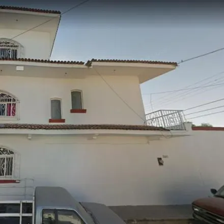 Buy this 5 bed house on OXXO in Lázaro Cárdenas, Pitillal