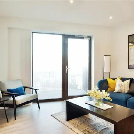 Buy this 3 bed apartment on Mount Pleasant in London, HA0 4LP