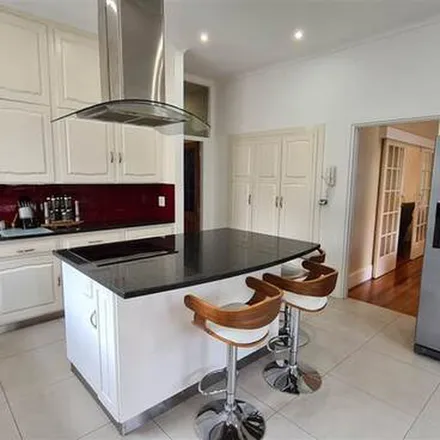 Rent this 4 bed apartment on Smuts Road in Selborne, East London