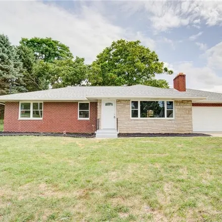 Buy this 3 bed house on 904 Richard Street in Miamisburg, OH 45342